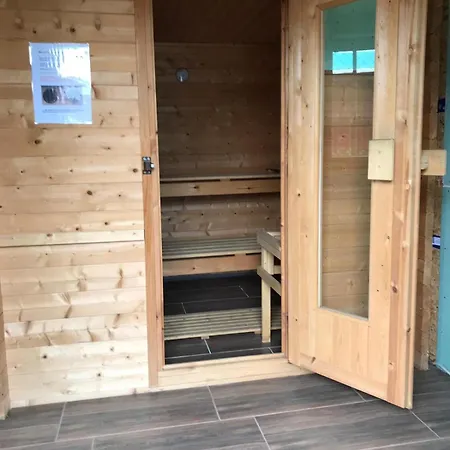 Mit Sauna Und Grossem Garten, Hunde Willkommen *