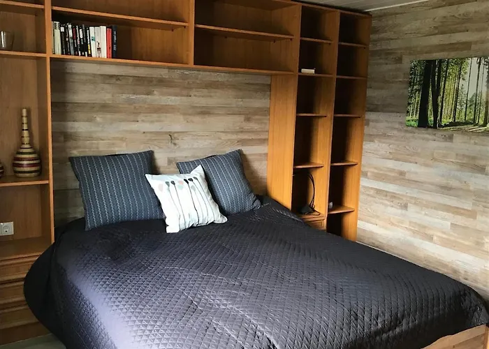 Mit Sauna Und Grossem Garten, Hunde Willkommen * Helferskirchen