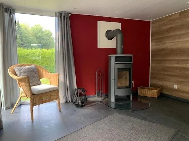 Mit Sauna Und Grossem Garten, Hunde Willkommen