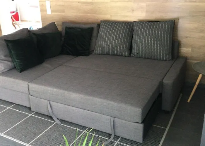 Mit Sauna Und Grossem Garten, Hunde Willkommen * Helferskirchen